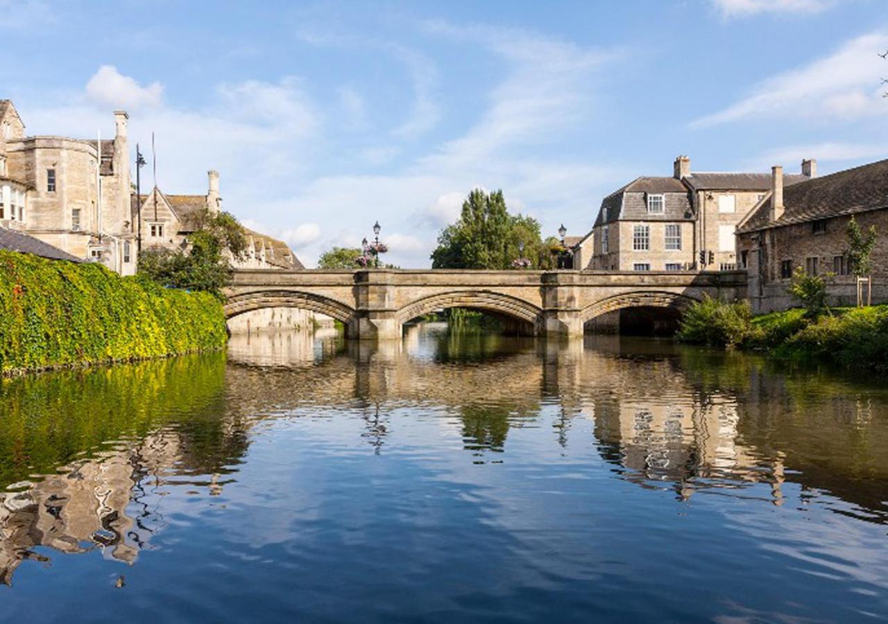 Town Centre Retreat - 1 Bed By Apex Stays Stamford Exterior photo